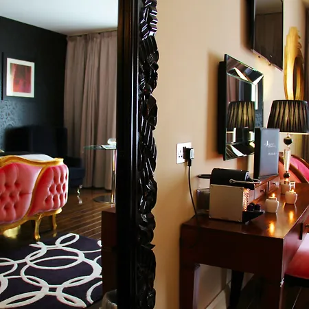 Отель The Talbot 4*